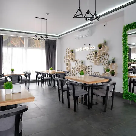Edelweiss Inn *